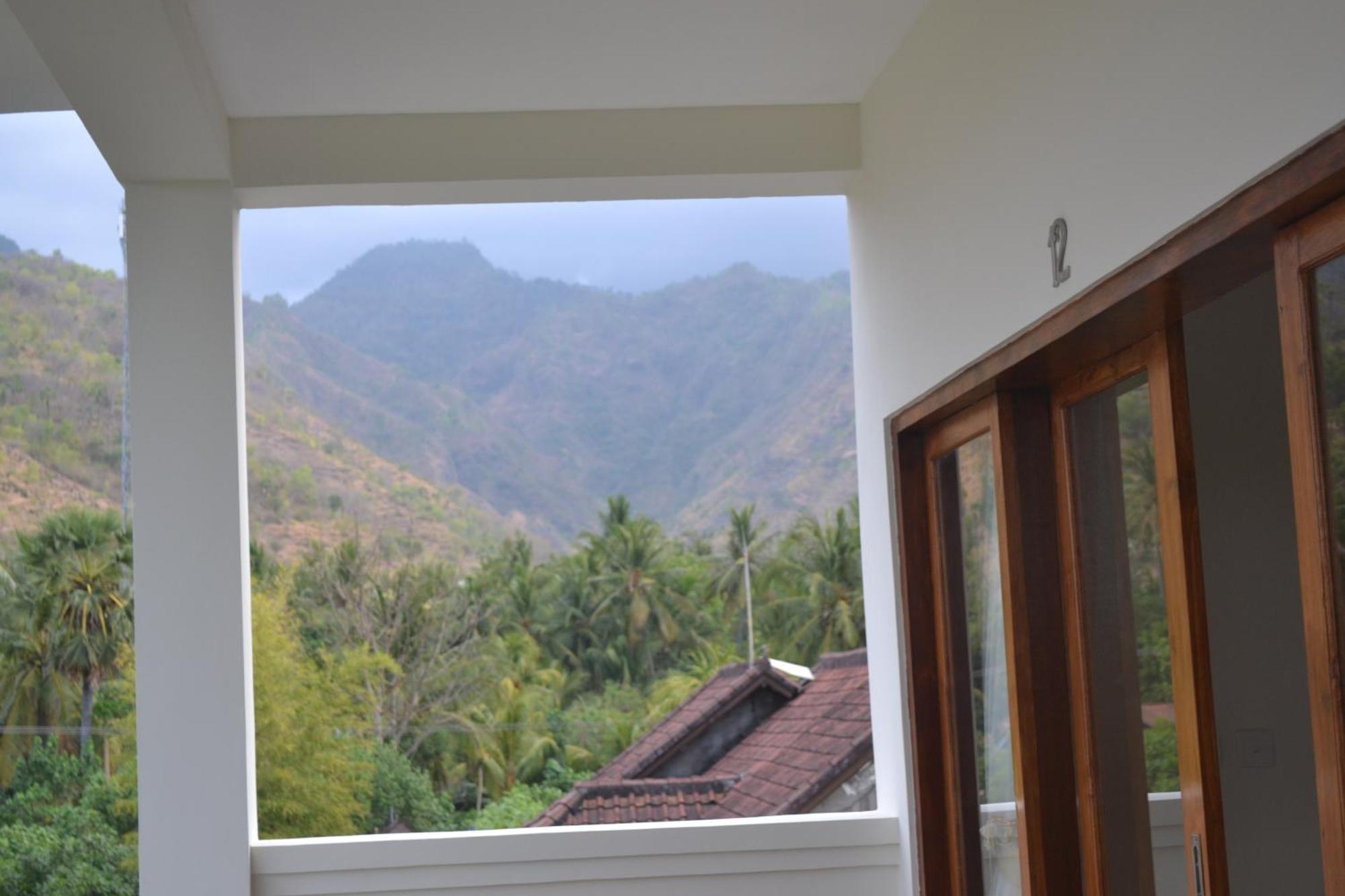 Master Homestay Amed Exteriör bild