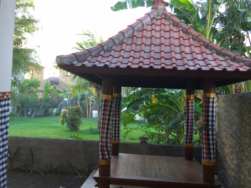 Master Homestay Amed Exteriör bild