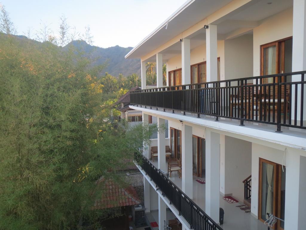 Master Homestay Amed Exteriör bild
