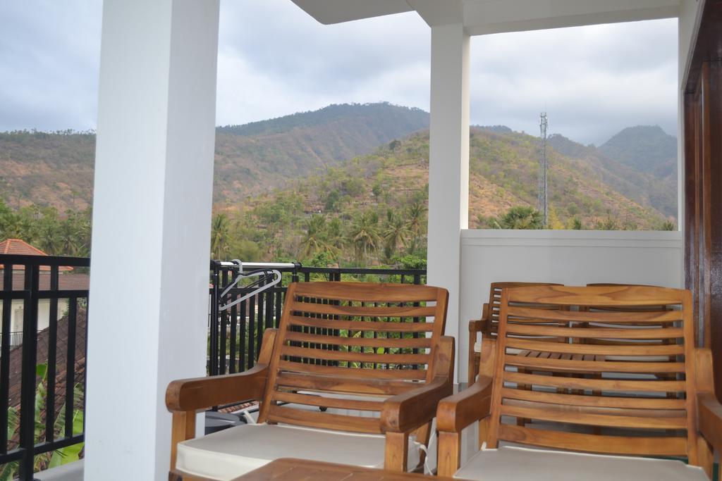 Master Homestay Amed Exteriör bild