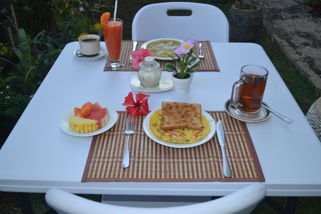 Master Homestay Amed Exteriör bild
